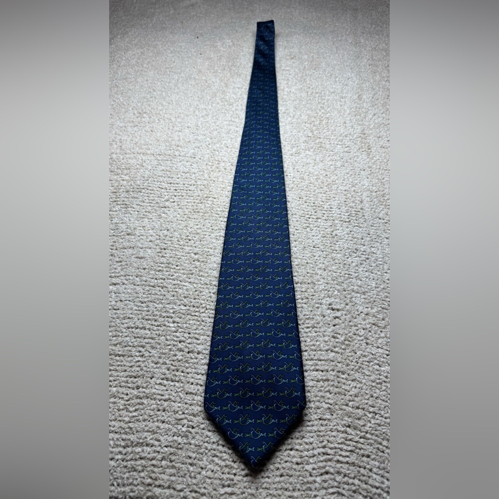 Salvatore Ferragamo Men's Navy Blue Patterned Silk Tie
